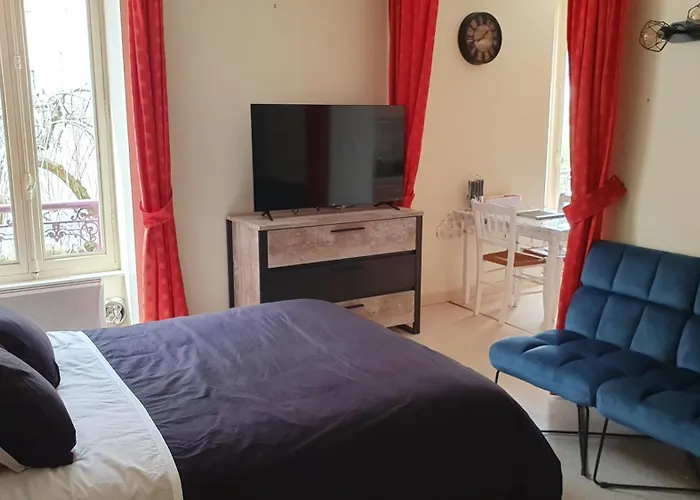 Le Lamartine Hyper Centre Aix Les Bains Avec Parking Et Climatisation