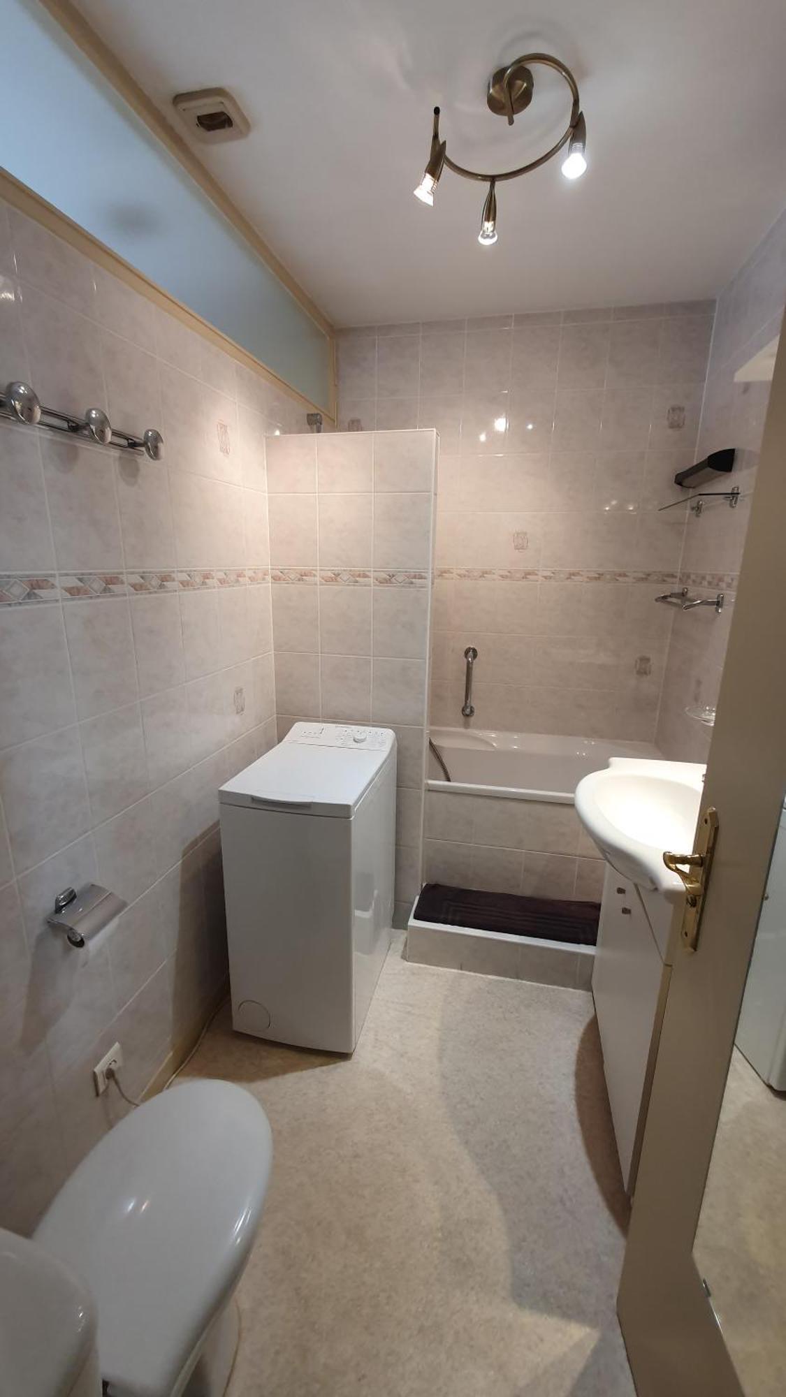 Apartment Le Lamartine Hyper Centre Aix Les Bains Avec Parking Et Climatisation *